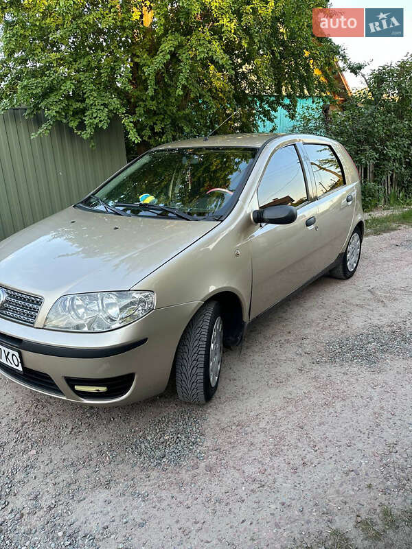 Хэтчбек Fiat Punto 2007 в Киеве