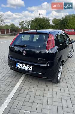 Хэтчбек Fiat Punto 2009 в 