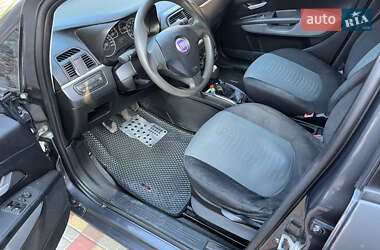 Хэтчбек Fiat Punto 2008 в 