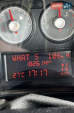 Хэтчбек Fiat Punto 2010 в 