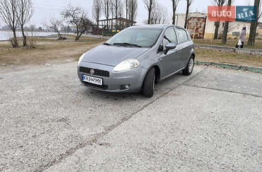 Хетчбек Fiat Punto 2011 в 