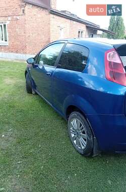 Хэтчбек Fiat Punto 2006 в 