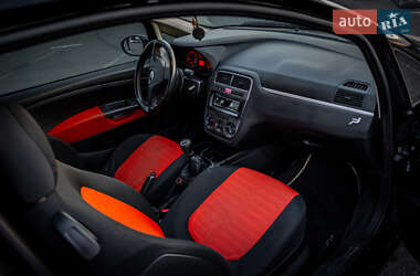 Хэтчбек Fiat Punto 2006 в 