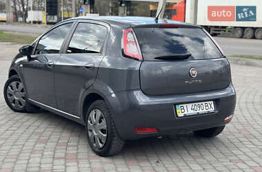 Хэтчбек Fiat Punto 2013 в 