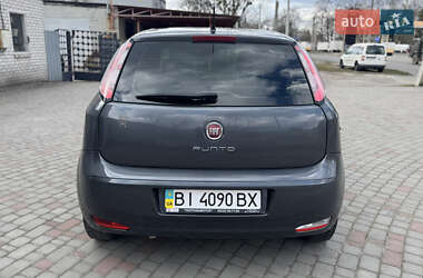 Хэтчбек Fiat Punto 2013 в 