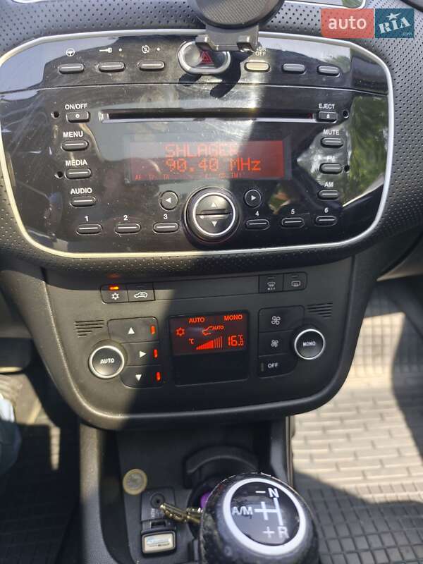 Хэтчбек Fiat Punto 2011 в Львове
