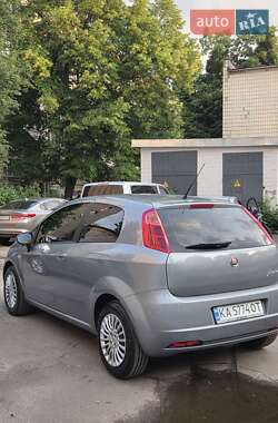 Хэтчбек Fiat Punto 2008 в 
