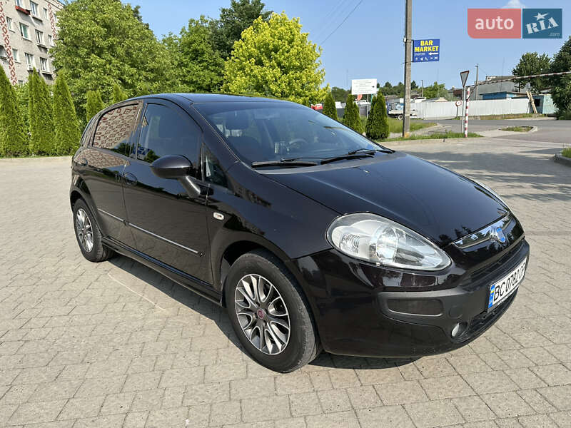 Хэтчбек Fiat Punto 2010 в Жидачове