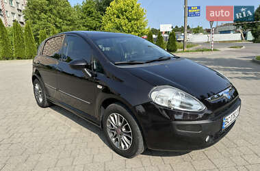 Хэтчбек Fiat Punto 2010 в 