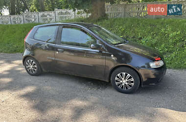 Хэтчбек Fiat Punto 2001 в 