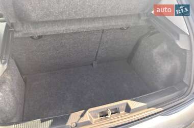 Хэтчбек Fiat Punto 2010 в 