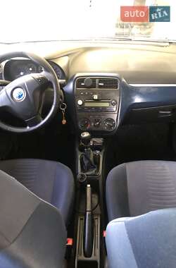 Хэтчбек Fiat Punto 2007 в 