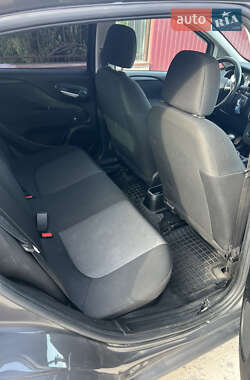 Хэтчбек Fiat Punto 2014 в 