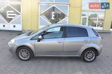 Хэтчбек Fiat Punto 2012 в 