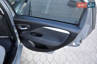 Хэтчбек Fiat Punto 2012 в 