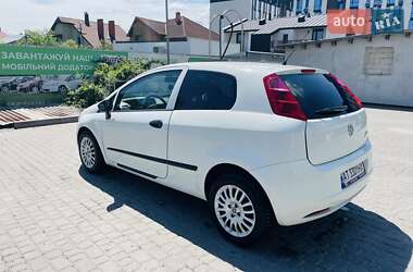 Хэтчбек Fiat Punto 2012 в 