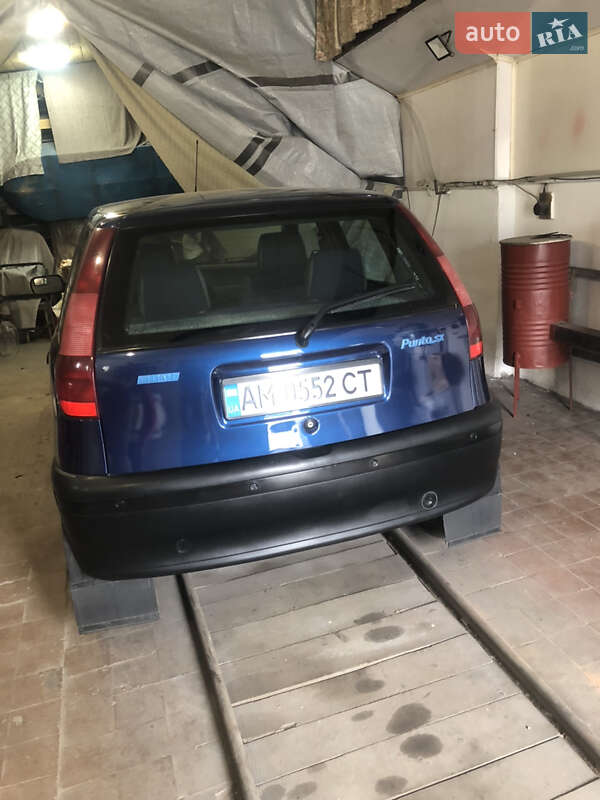 Хэтчбек Fiat Punto 1994 в Житомире
