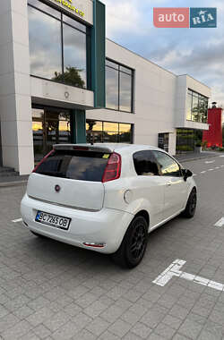 Хетчбек Fiat Punto 2015 в Львові