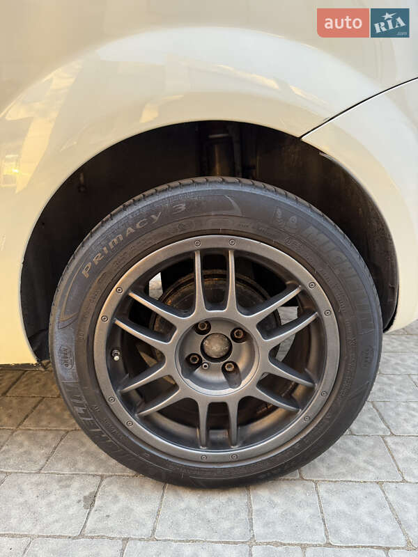 Хэтчбек Fiat Punto 2015 в Львове