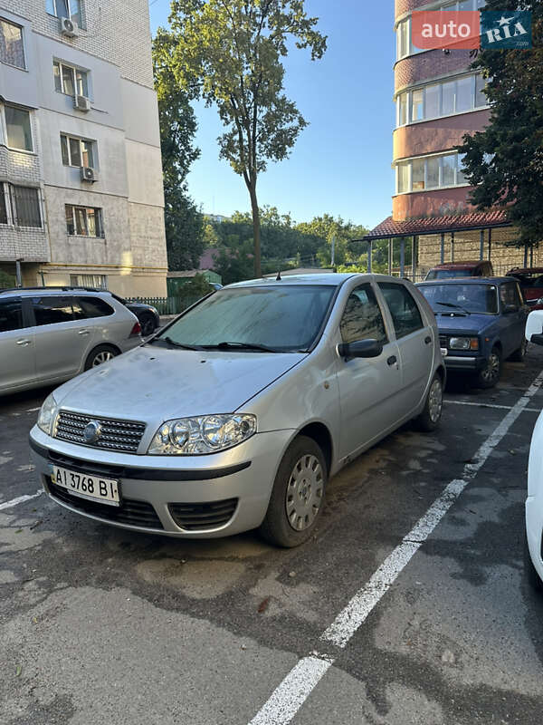Хэтчбек Fiat Punto 2007 в Киеве