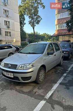 Хэтчбек Fiat Punto 2007 в 