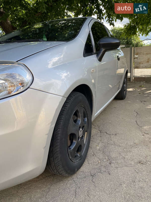 Хэтчбек Fiat Punto 2013 в Умани