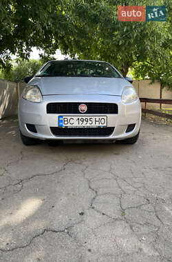 Хэтчбек Fiat Punto 2013 в 