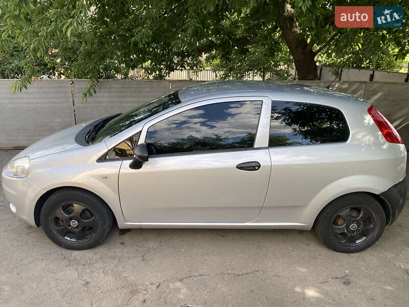 Хэтчбек Fiat Punto 2013 в Умани