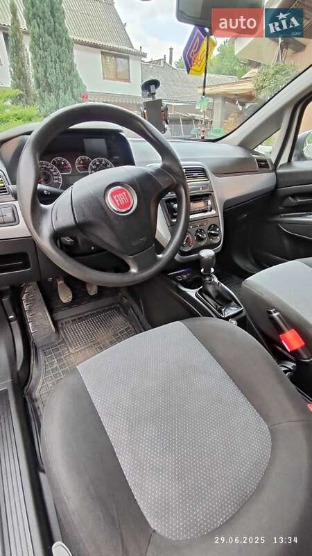 Хэтчбек Fiat Punto 2011 в Мукачево фото 7 Хэтчбек Fiat Punto 2011 в Мукачево