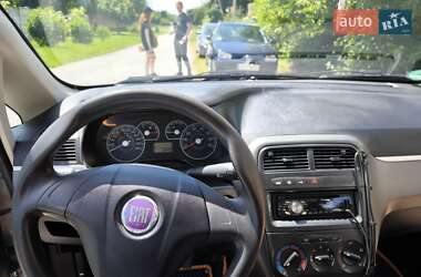 Хэтчбек Fiat Punto 2008 в 