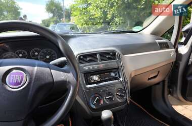 Хэтчбек Fiat Punto 2008 в 
