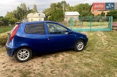 Хэтчбек Fiat Punto 2000 в 