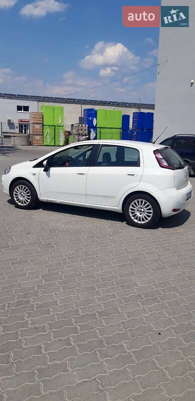 Хетчбек Fiat Punto 2013 в Бориславі