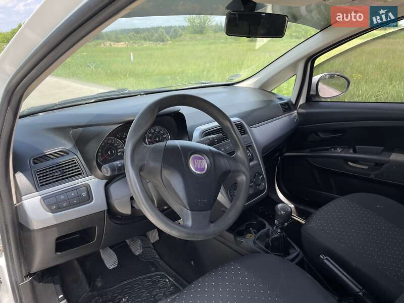 Хэтчбек Fiat Punto 2009 в Славуте