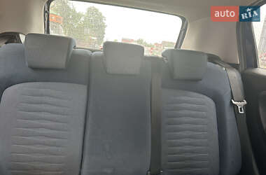 Хэтчбек Fiat Punto 2009 в 