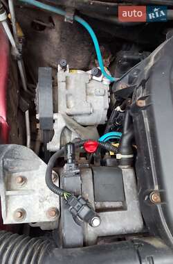 Хэтчбек Fiat Punto 2000 в 