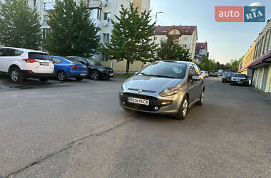 Хэтчбек Fiat Punto 2011 в 
