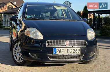 Хэтчбек Fiat Punto 2009 в 