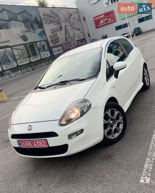 Хэтчбек Fiat Punto 2012 в Черкассах