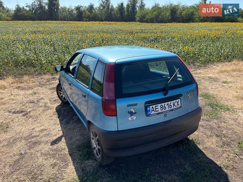 Хэтчбек Fiat Punto 1999 в Кривом Роге