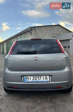 Хэтчбек Fiat Punto 2008 в 