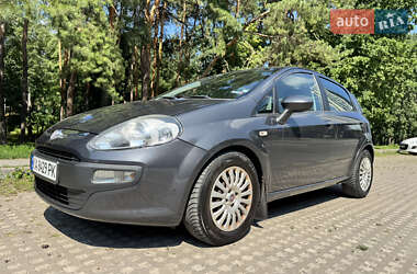 Хэтчбек Fiat Punto 2010 в 