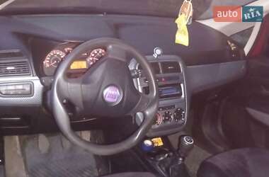 Хэтчбек Fiat Punto 2008 в 
