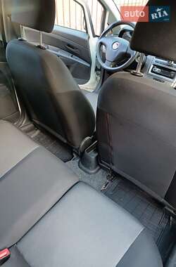Хэтчбек Fiat Punto 2012 в 