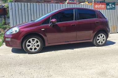 Хэтчбек Fiat Punto 2013 в 