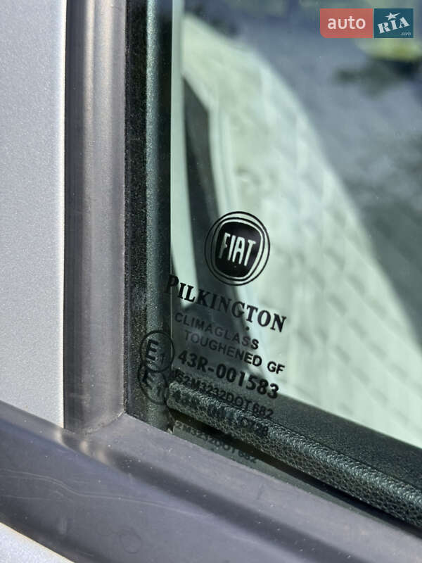 Хэтчбек Fiat Punto 2012 в Ровно
