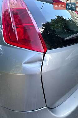 Хэтчбек Fiat Punto 2007 в 