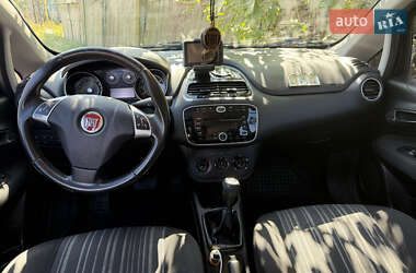 Хэтчбек Fiat Punto 2011 в 