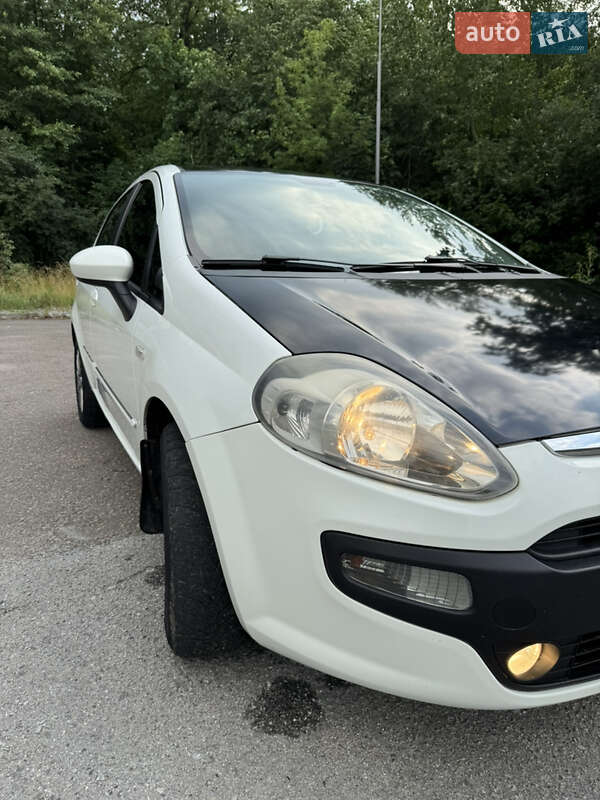 Хэтчбек Fiat Punto 2011 в Житомире фото 7 Хэтчбек Fiat Punto 2011 в Житомире