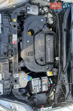 Хэтчбек Fiat Punto 2012 в 